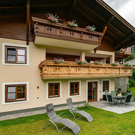 Lakeside Appartments Goldegg Exterior photo